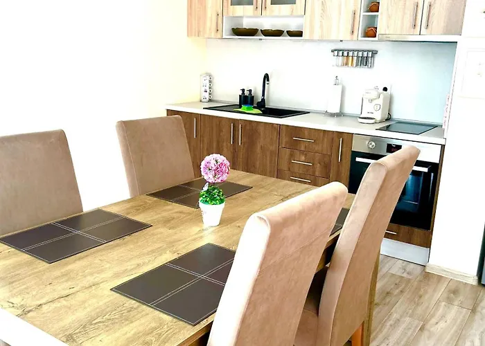 アパート франческа ヴァルナ